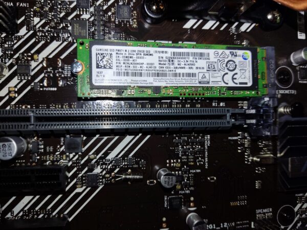 Gaming PC R5-2600/RX 580