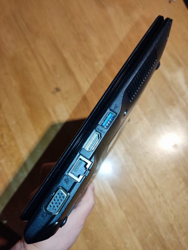 Мини лаптоп Acer Aspire One 725 - 11.6"
